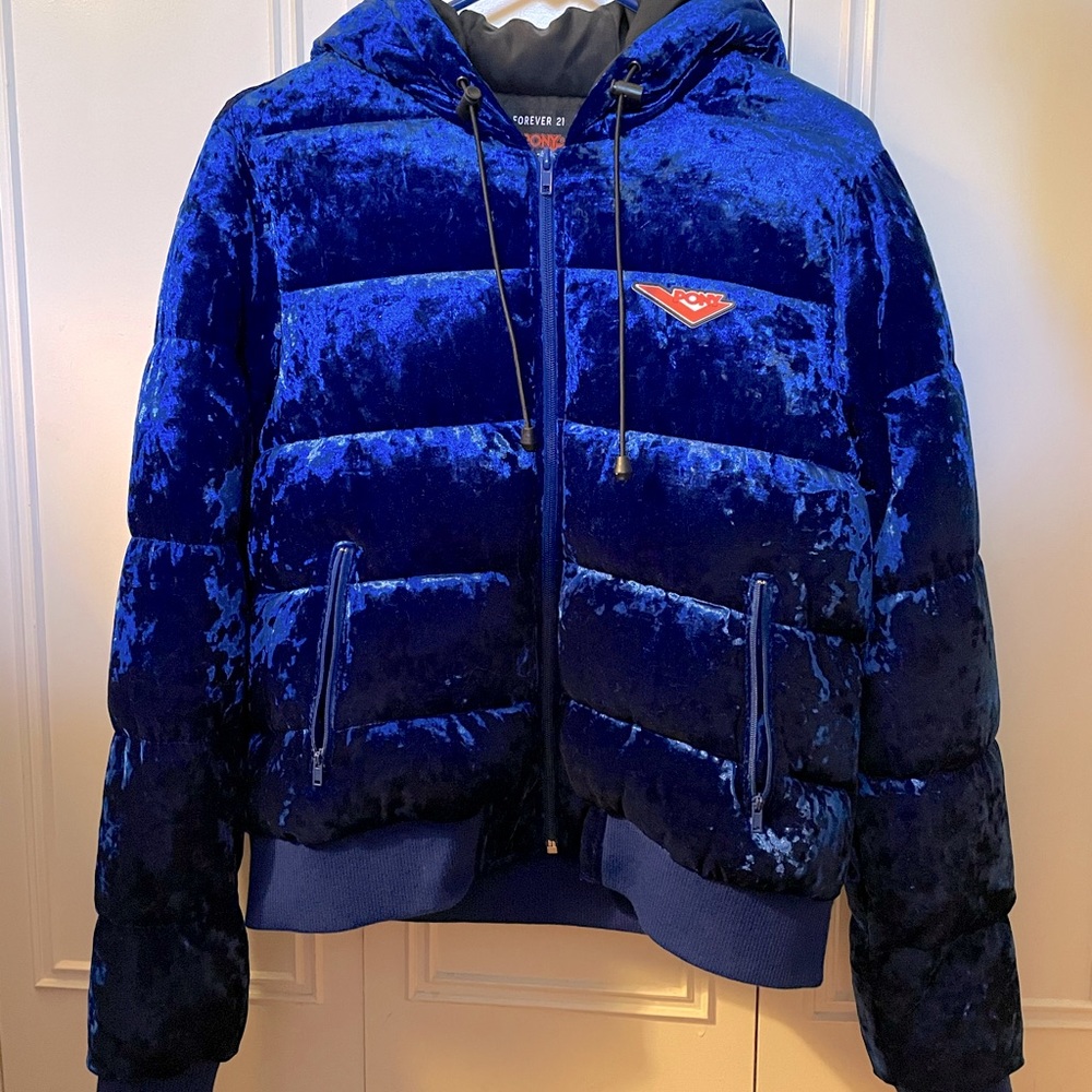 F21xPONY velour puff jacket sz US M